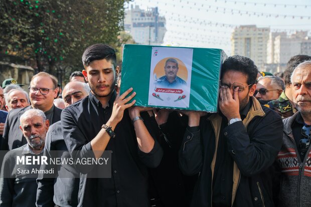 پیکر مطهر جانباز شهید «حسن بهرامفر» در مشهد تشییع شد پیکر مطهر جانباز شهید «حسن بهرامفر» در مشهد تشییع شد