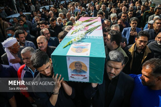 مراسم تشییع جانباز ۷۰ درصد دوران دفاع مقدس «حسن بهرام‌فر»در مشهد