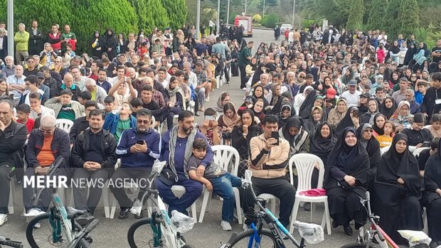 برگزاری همایش بزرگ پیادهروی خانوادگی در فومن برگزاری همایش بزرگ پیادهروی خانوادگی در فومن