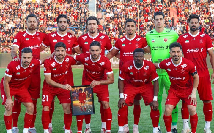 فرار یک نیمهای هاشمیان از اخراج در پرسپولیس فرار یک نیمهای هاشمیان از اخراج در پرسپولیس