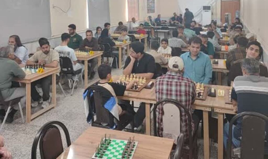 مسابقات شطرنج ریتد برق‌آسا در گناوه برگزار شد
