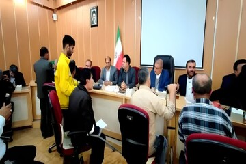 بررسی مشکلات ۶۰ کهگیلویه و بویراحمدی در دیدار با استاندار