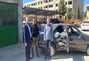 توقیف خودروی سواری حامل ۱۵۰ کیلوگرم زغال قاچاق