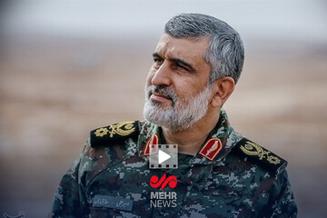 سردار جعفری: برای توسعه صنعت موشکی نه احمدی‌نژاد پول داد نه روحانی