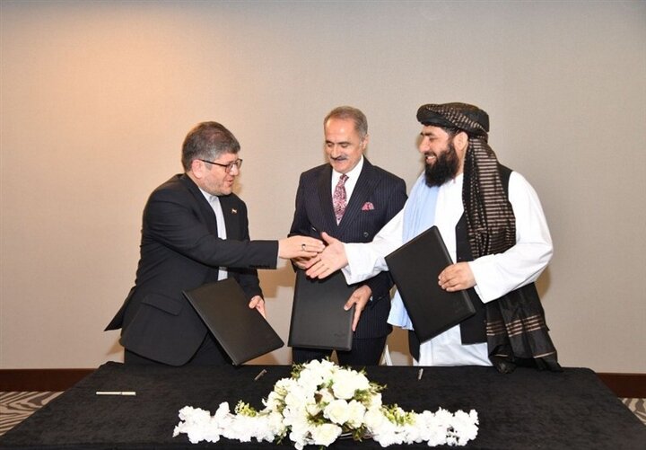 Afghanistan, Iran, Turkey sign trilateral railway coop.