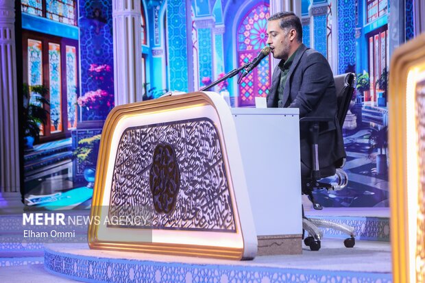 رقابت قاریان و حافظان در چهل و هشتمین مسابقات ملی قرآن کریم در سنندج