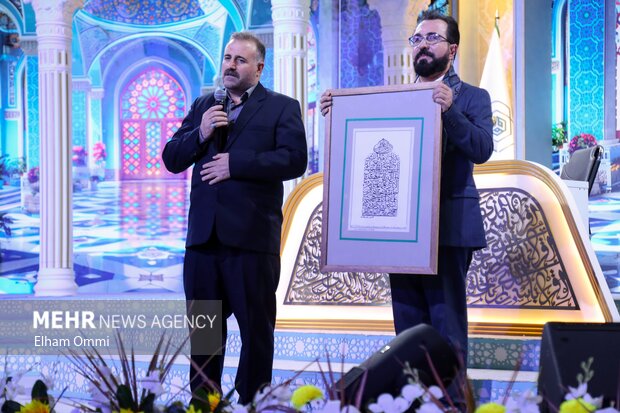رقابت قاریان و حافظان در چهل و هشتمین مسابقات ملی قرآن کریم در سنندج