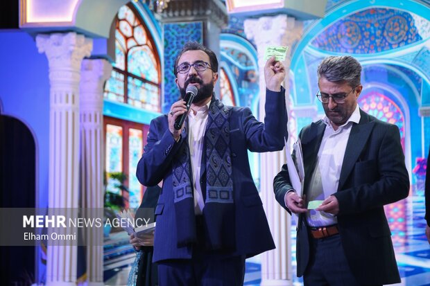 رقابت قاریان و حافظان در چهل و هشتمین مسابقات ملی قرآن کریم در سنندج