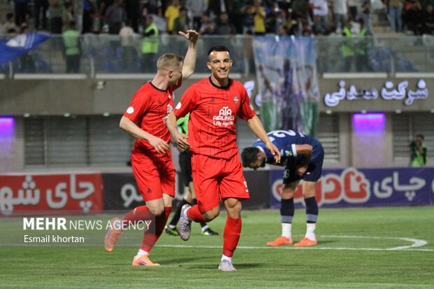 هفته هشتم لیگ برتر ایران گل‌گهر سیرجان و تراکتورسازی تبریز