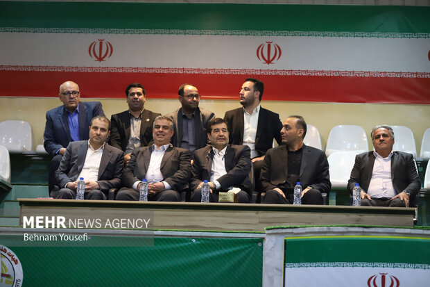 حضور وزیر ورزش و جوانان در آیین اختتامیه مسابقات بوکس المپیاد کشور در اراک