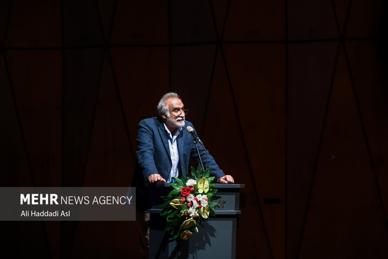 نکوداشت هنرمندی که «ژن خلاقیت» دارد؛ تئاتر برایم خود زندگی است