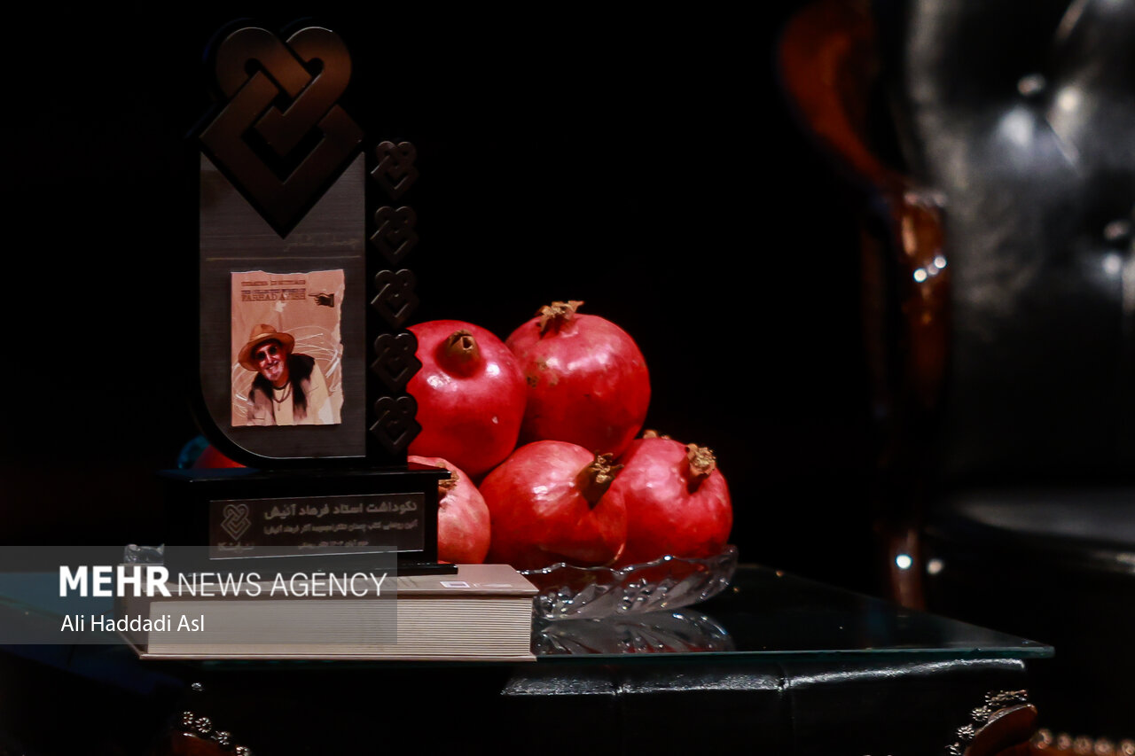 نکوداشت هنرمندی که «ژن خلاقیت» دارد؛ تئاتر برایم خود زندگی است