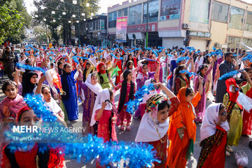 Kürdistan'da Uluslararası Sokak Tiyatrosu Festivali başladı