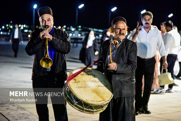 جشن ازدواج ۱۵۰۰ زوج در آستانه میلاد حضرت زینب (س)در اصفهان