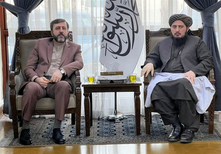«غریب آبادی» به افغانستان سفر کرد