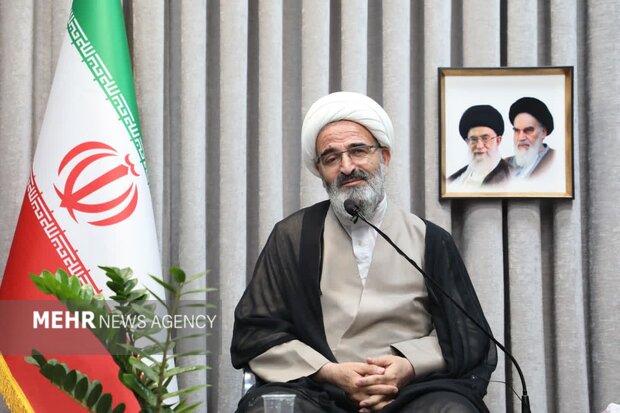 مطیعی: «فرودگاههای سمنان و شاهرود» معین تهران و استانهای همجوار شوند مطیعی: «فرودگاههای سمنان و شاهرود» معین تهران و استانهای همجوار شوند