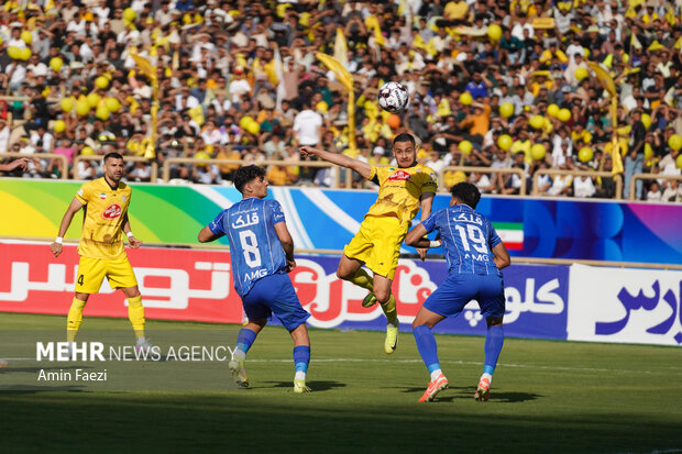 لیگ برتر فوتبال - فجر شهید سپاسی و استقلال تهران 22