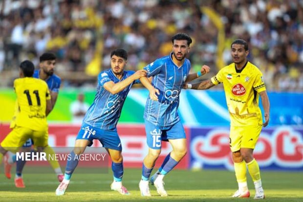 مهرانپور: استفاده از جوانان خوب است / حضور غفوری به استقلال کمک می کند