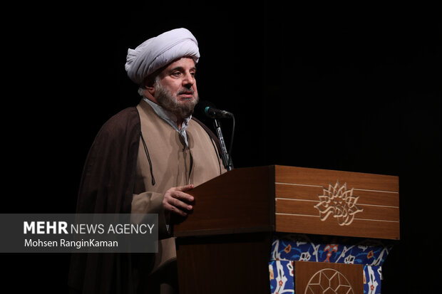 آیین رونمایی از کتاب «من از کودکی...» 6