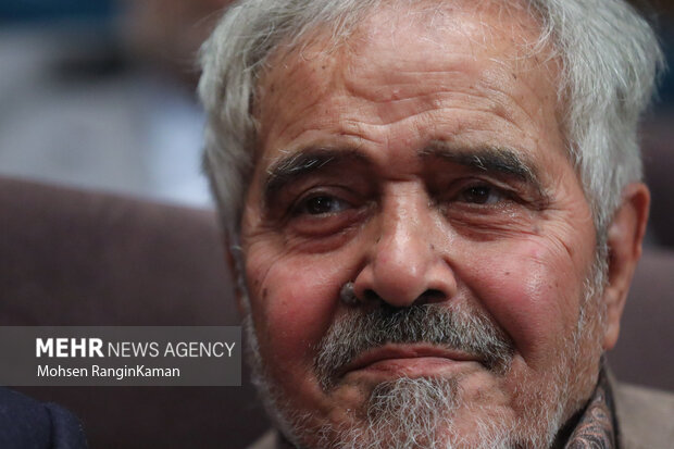 آیین رونمایی از کتاب «من از کودکی...» 15