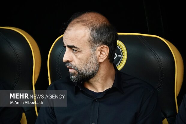 لیگ برتر فوتبال ؛ سپاهان و پیکان