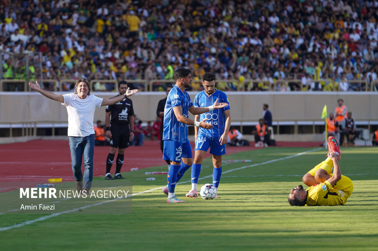 توصیه به بازیکنان استقلال برای «بدتر» نشدن/ هاشمیان آخرین اخراجی نبود!