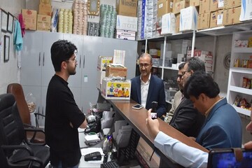 بازدید سرزده رئیس‌کل دادگستری از بازار بیرجند؛ تأکید بر کنترل قیمت‌ها