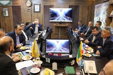 رحمت‌نژاد: هم‌ افزایی دستگاه‌ ها کلید توسعه لجستیک ریلی گیلان است