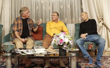 مدیران خانه سینما به عیادت علی نصیریان رفتند