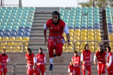 آغاز دوباره لیگ پس از فیفادی؛ دوئل نفس‌گیر پرسپولیس و ملوان در بندر