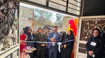 نمایشگاه توانمندی‌های بانوان چنارانی افتتاح شد