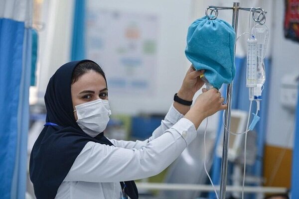 قصهٔ لبخندهایی که پشت شیفت‌های طاقت‌فرسا پنهان است