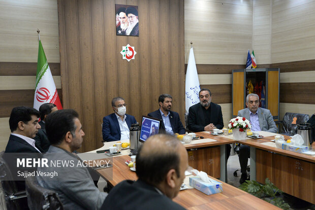 تبریک روز پرستار در همدان