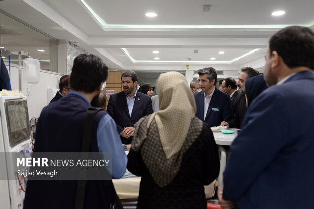 تبریک روز پرستار در همدان