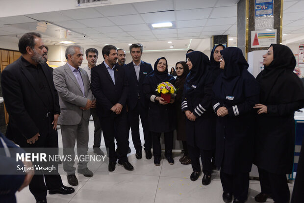 تبریک روز پرستار در همدان