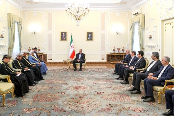 پزشکیان: ایران و عمان در فراز و نشیبهای منطقه همواره یاور هم بودند