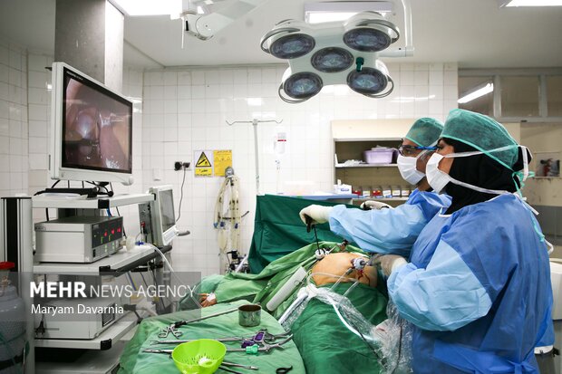 وعده پرداخت مطالبات کادر درمان در روزهای آینده