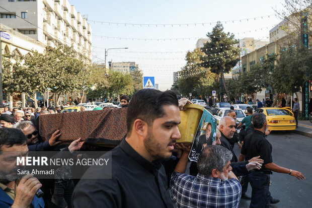 تشییع پیکر پدر شهیدان «سعیدی‌نجات»در مشهد