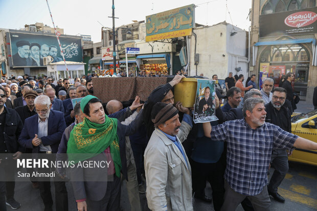 تشییع پیکر پدر شهیدان «سعیدی‌نجات»در مشهد