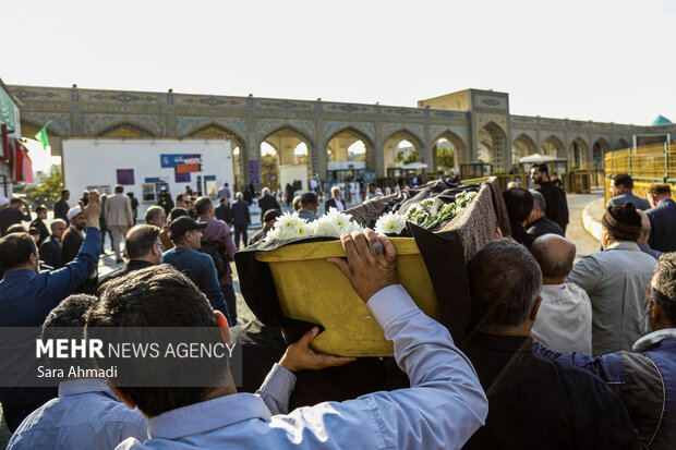 تشییع پیکر پدر شهیدان «سعیدی‌نجات»در مشهد