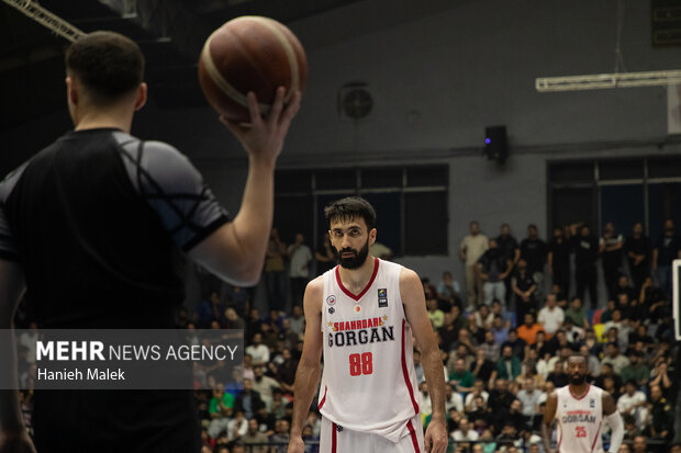 مسابقات قهرمانی بسکتبال _ شهرداری گرگان و نفت آبادان
