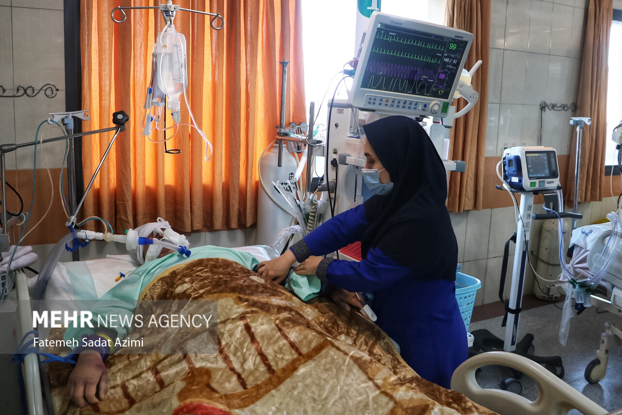 چالش های حرفه پرستاری در قم؛ روایت فداکاری در سایه بی مهری ها