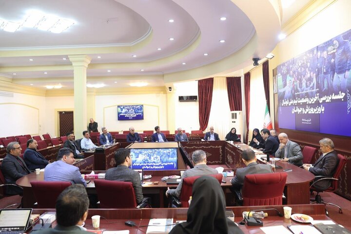 حمایت وزیر ورزش برای حضور پرقدرت تیم ملی در جامجهانی با قلعه نویی