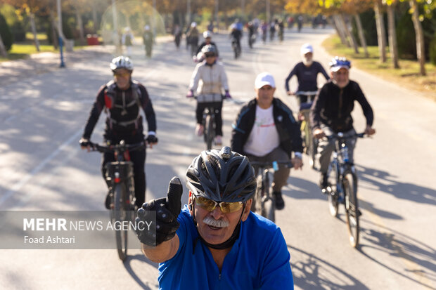 همایش دوچرخه سواری بازنشستگان تهران 37