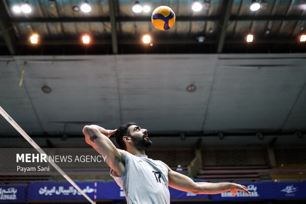 آخرین تمرین مردان والیبال ایران پیش از اعزام به ریاض