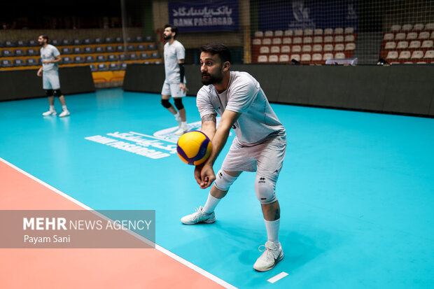 آخرین تمرین مردان والیبال ایران پیش از اعزام به ریاض