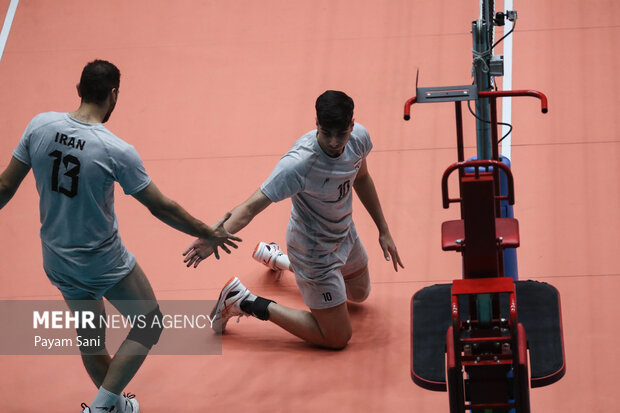 آخرین تمرین مردان والیبال ایران پیش از اعزام به ریاض