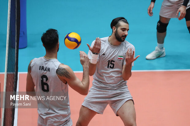 آخرین تمرین مردان والیبال ایران پیش از اعزام به ریاض