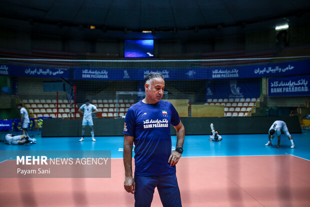 آخرین تمرین مردان والیبال ایران پیش از اعزام به ریاض