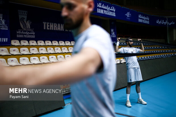 آخرین تمرین مردان والیبال ایران پیش از اعزام به ریاض